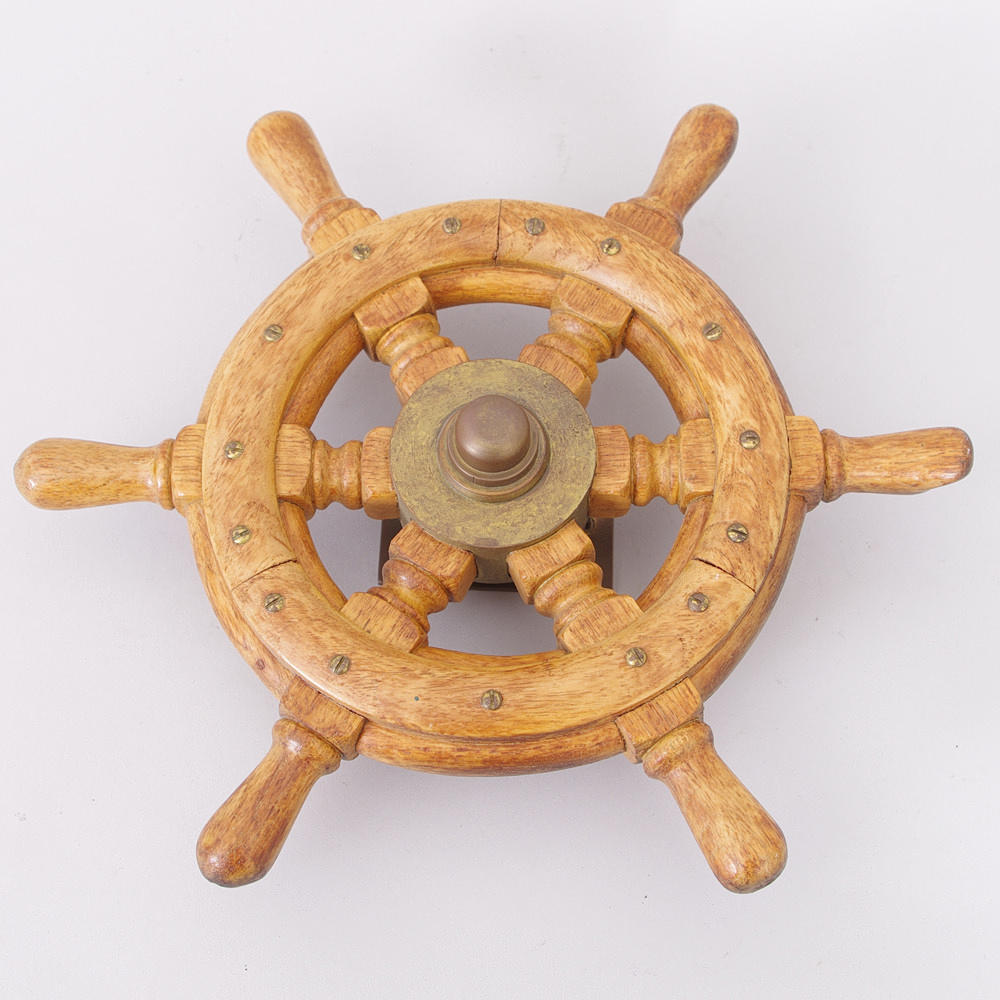 BÅTRATT, trä, mässing.