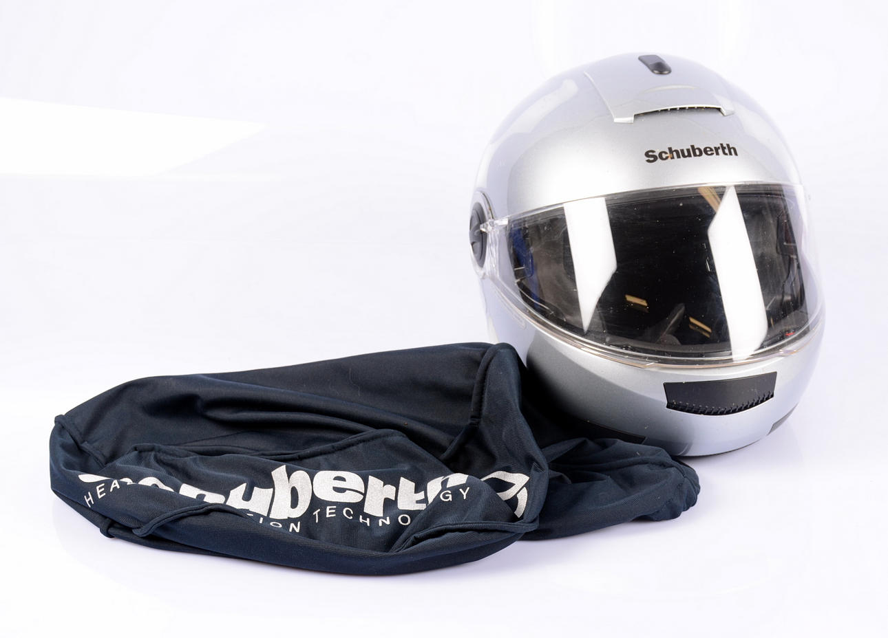 HJÄLM, Schuberth med visir.