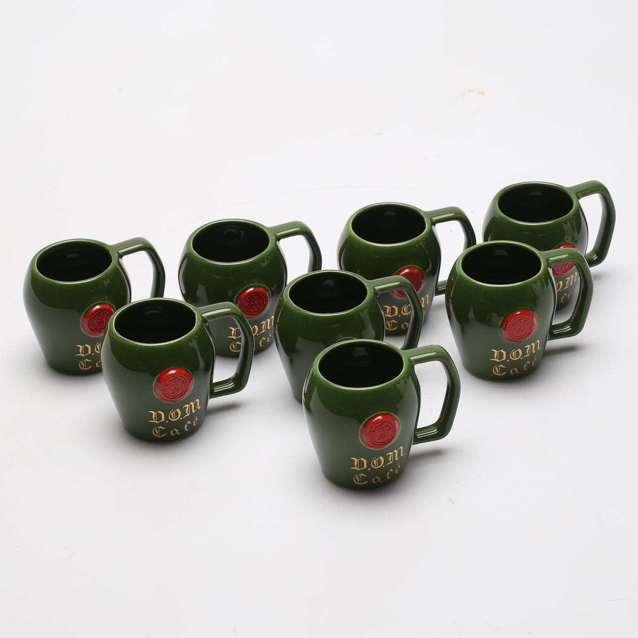 MUGGAR, 8 st, keramik, märkta DOM Café.
