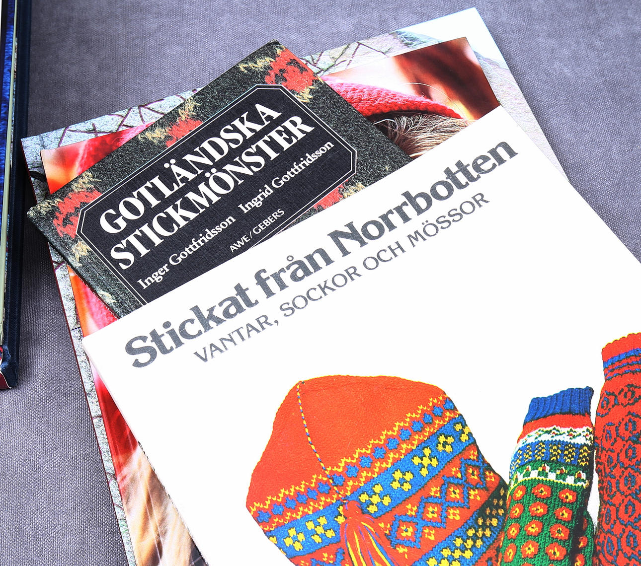 BOOKS, 10 pieces, knitting theme, mostly 2000s.