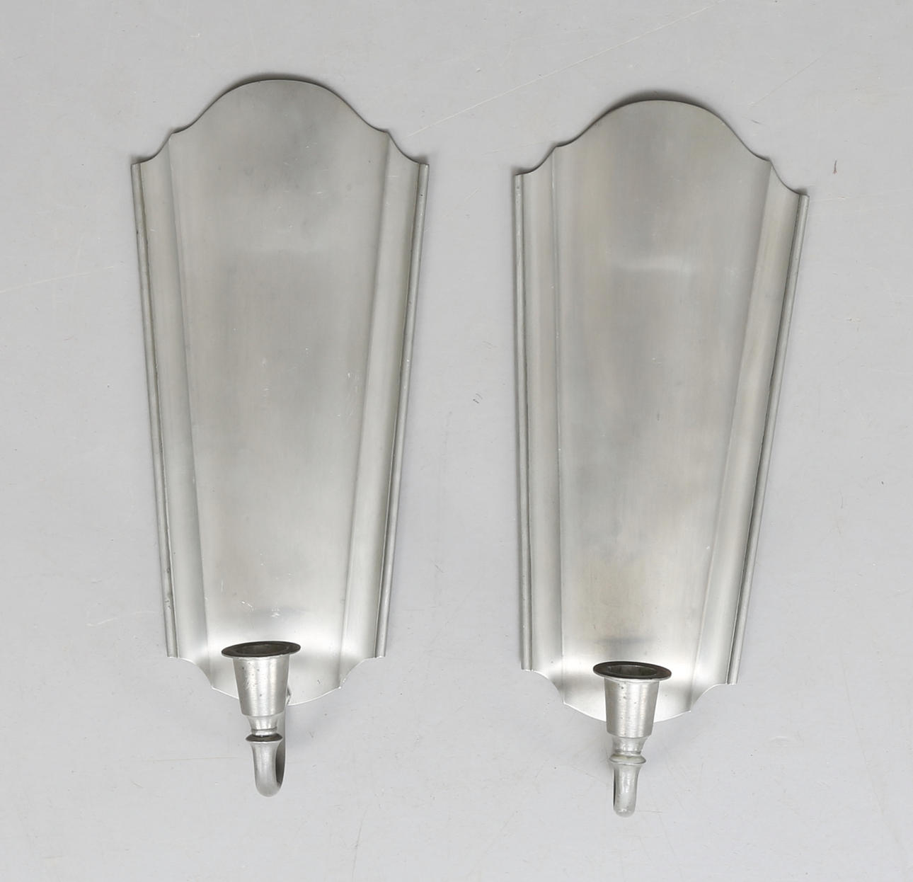 LJUSLAMPETTER 1 par, Tenn, G.A.B, Svensk vara, Stockholm, 1934.