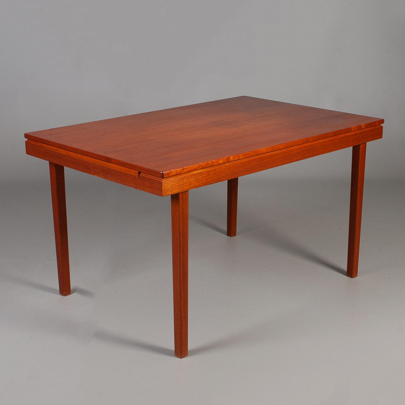 DINING TABLE. Teak, Möbelfabriken Örnen, Rydaholm.