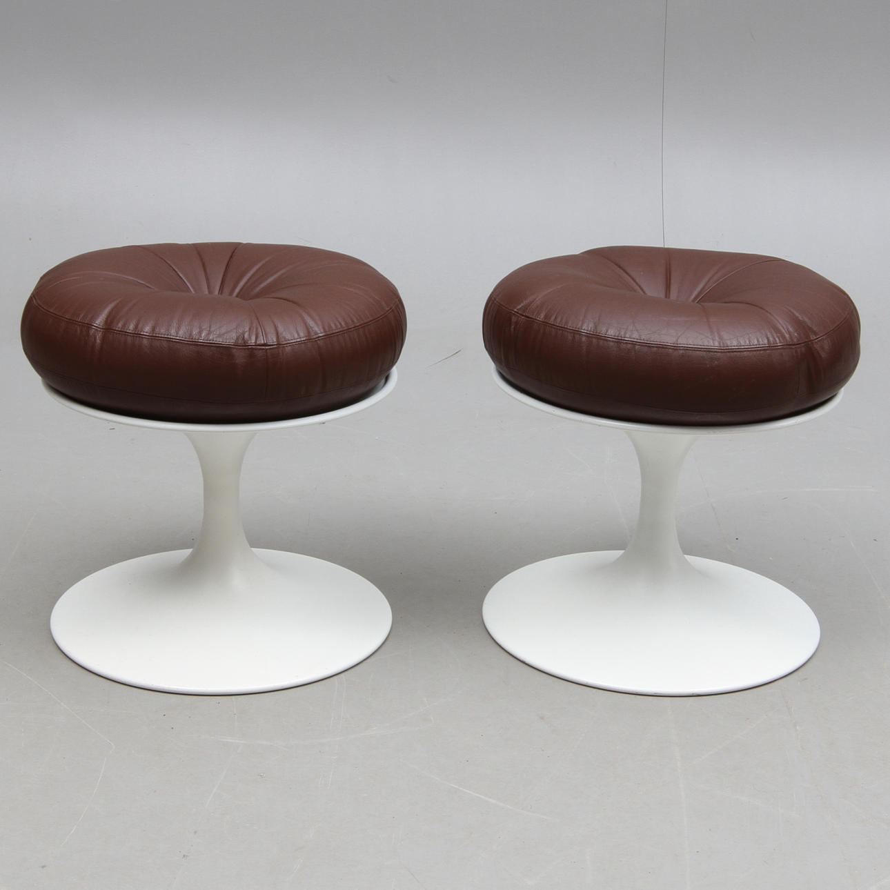 PALLAR, 2 st, "Satellite", Johanson Design, Markaryd, 1900-talets slut.