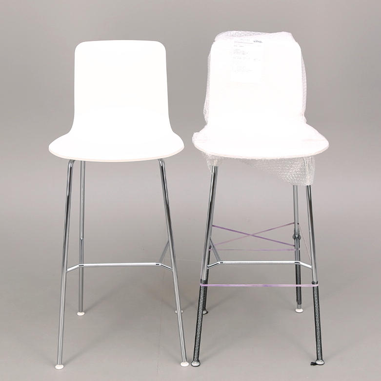 BARSTOLAR, ett par, Vitra, nya.
