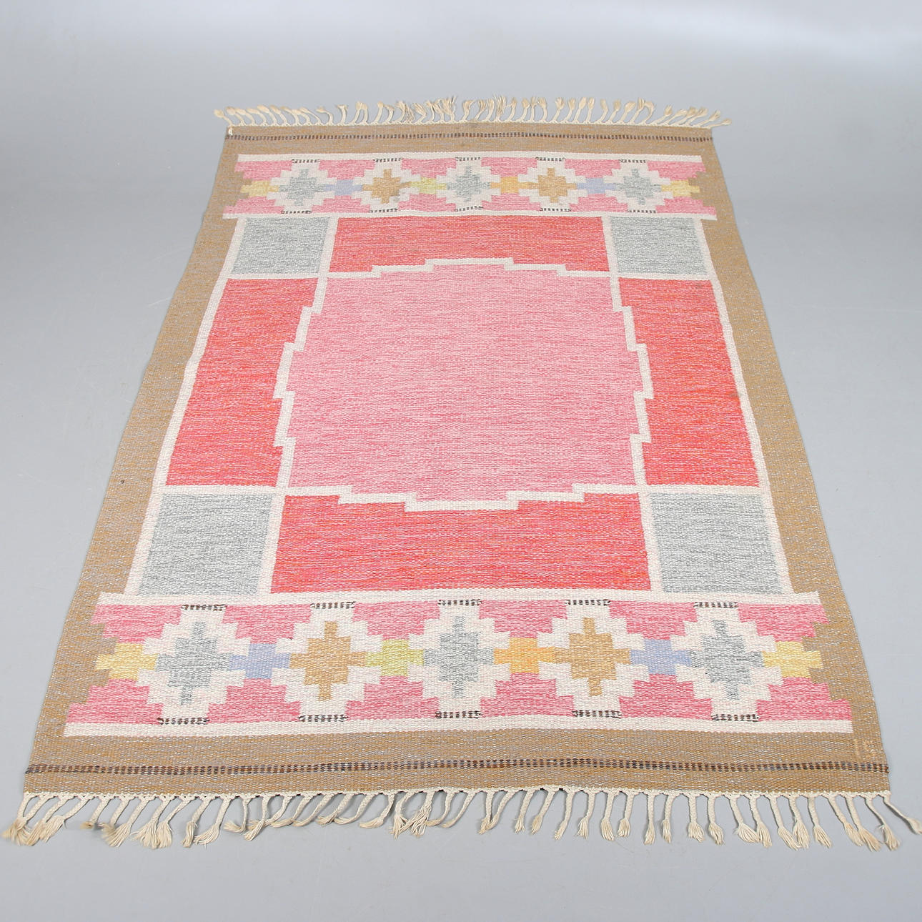 MATTA, rölakan, Ingegerd Silow, monogramsignerad IS. 232 x 163 cm.