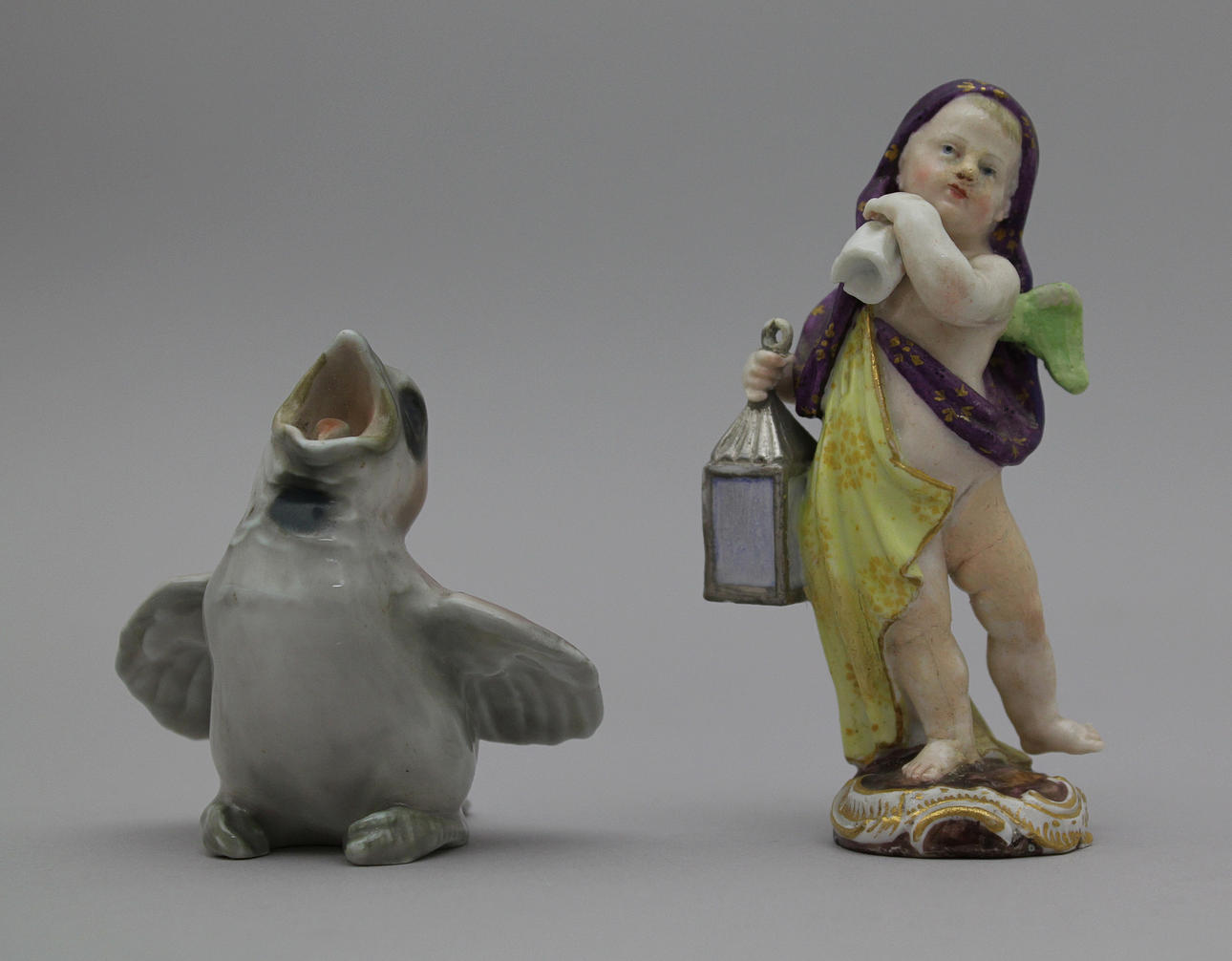 FIGURINER, porslin, Ängel, Meissen, omkring år 1900 och fågel, Bing & Gröndahl (2).