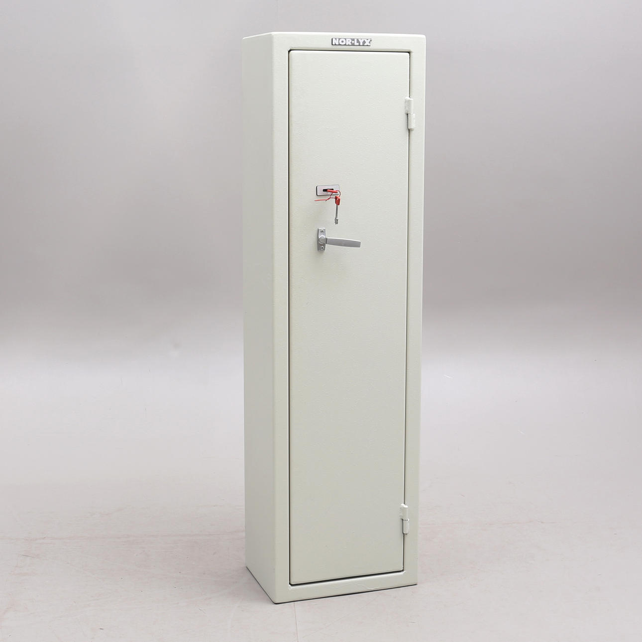 VAPENSKÅP, Nor-Lyx.