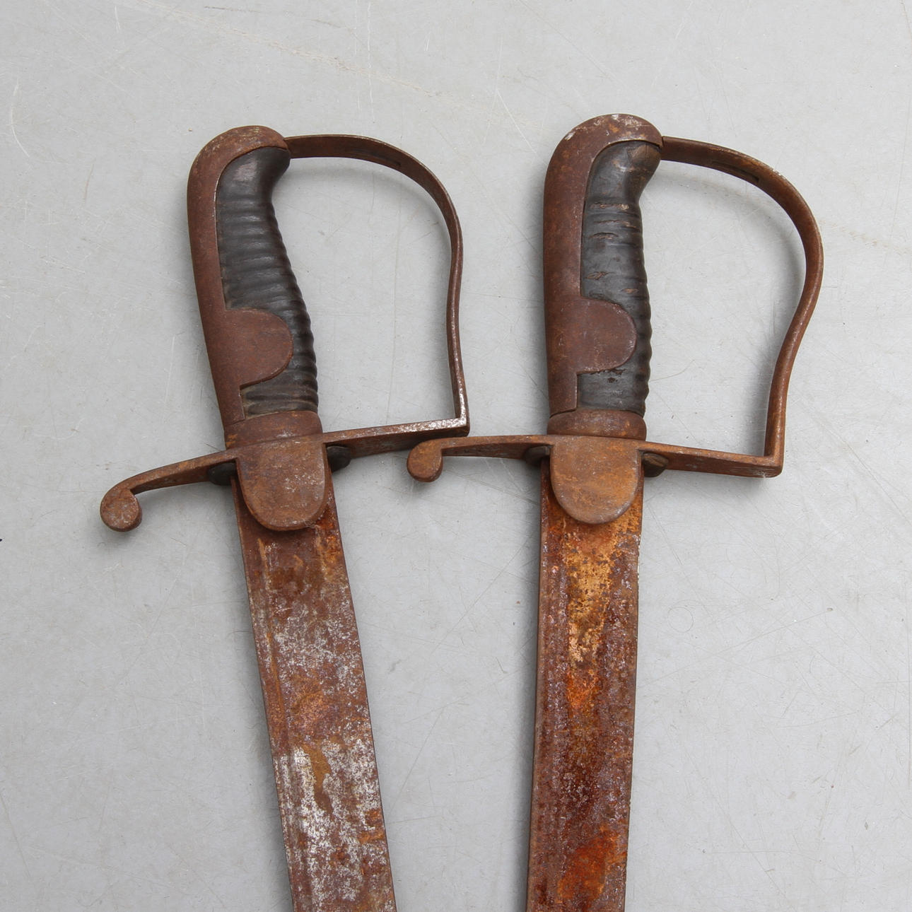 SABLAR 2 st, modell 31, artilleri.