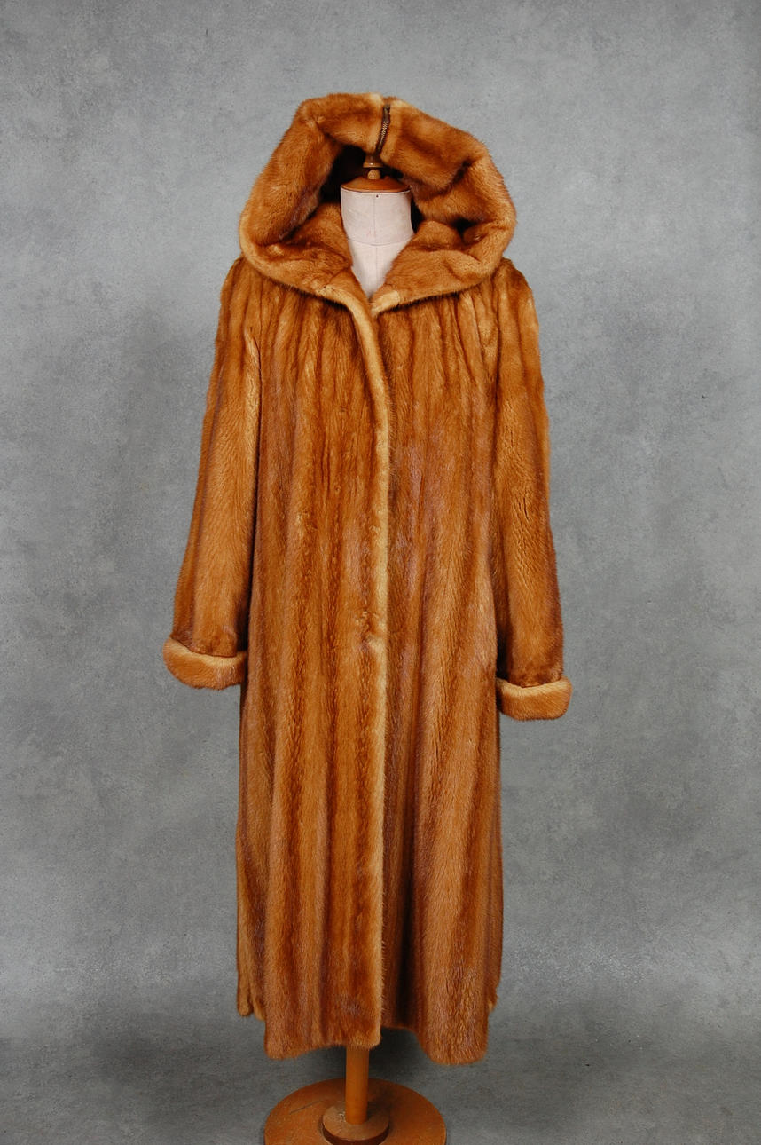 MINKPÄLS, med kapuschong, helrykt.