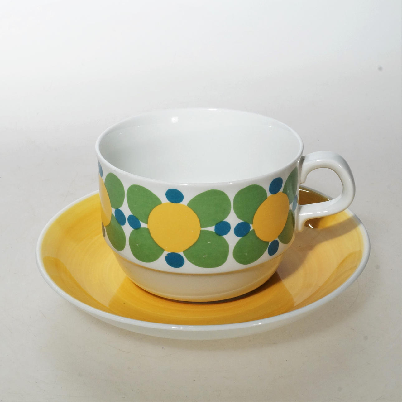 TEKOPPAR 2 st+ 4 st fat, Rörstrand "happy".