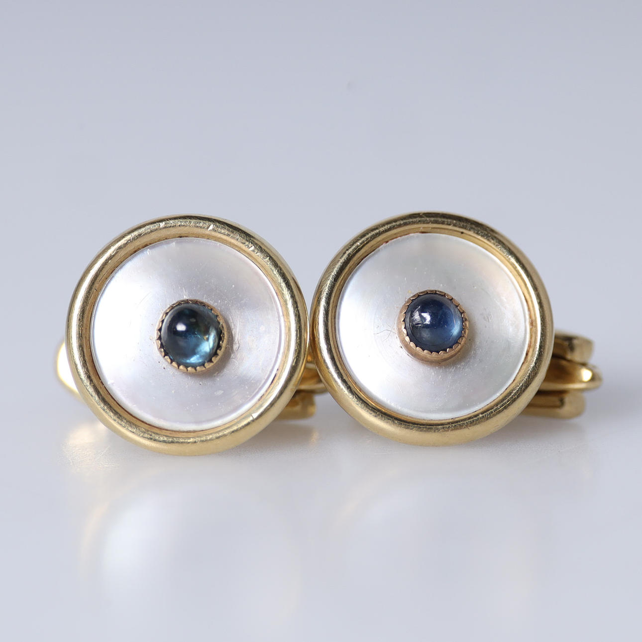 COLLAR BUTTONS, 1 pair, Denmark, gold 18K (765).