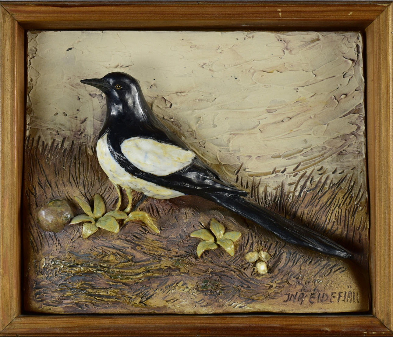 INA EIDEFJÄLL. Cuadro cerámico con urraca, gres, firmado.