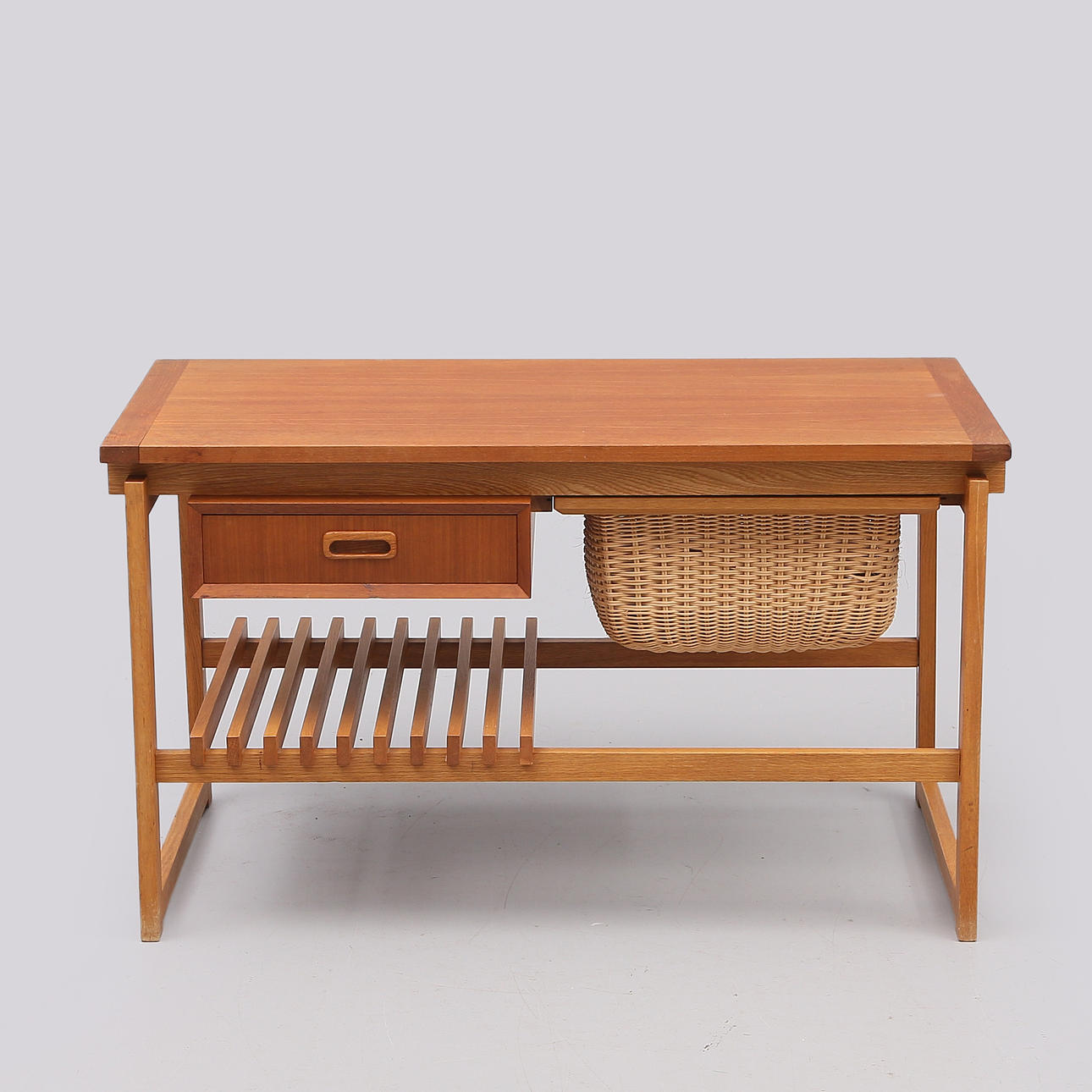 OMPELUPÖYTÄ, tiikki, 1960-luku.