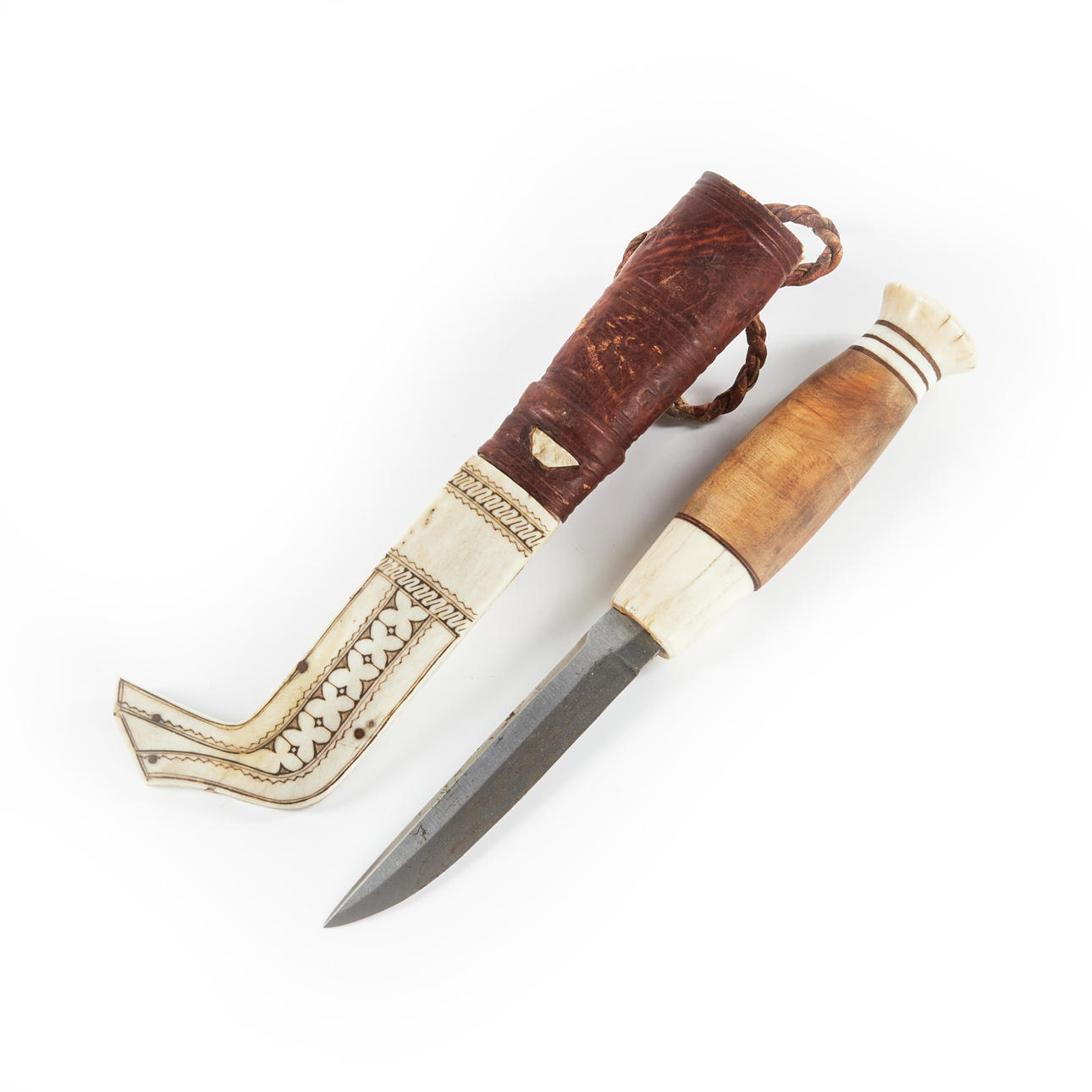 SAME KNIFE, right-hung, Northern Sami type.