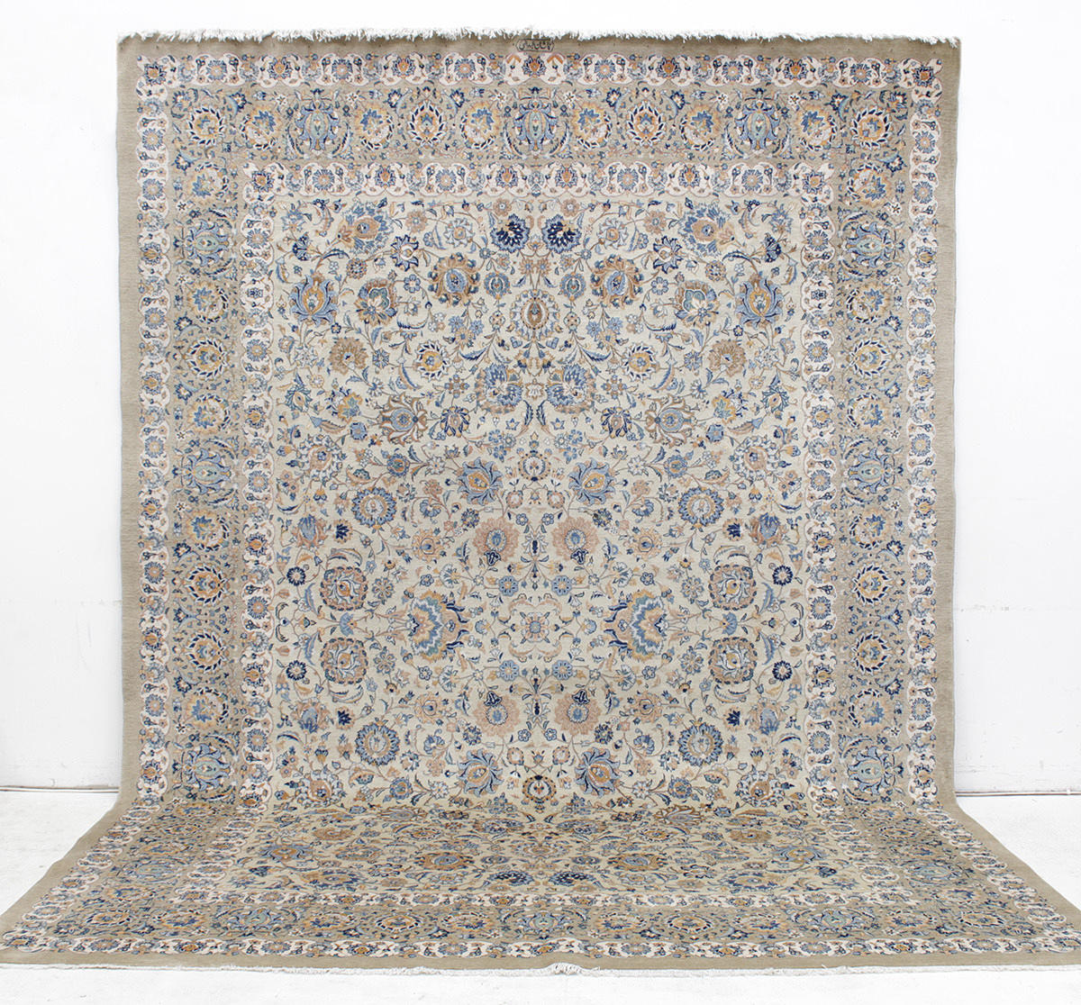 MATTA, Orientalisk, ljus Keshan, 425 x 305 cm.