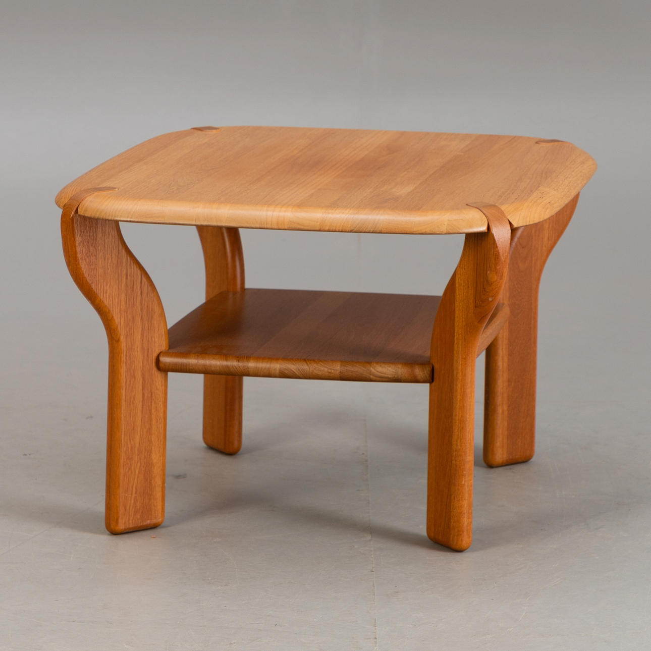 Soffbord/sidobord Mitten av århundradet design.