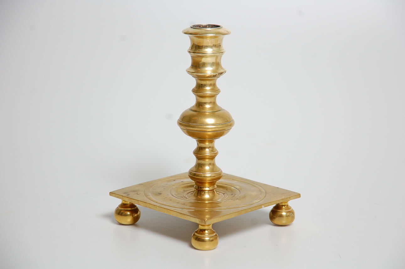 KIRCHENKERZENHALTER, Barockstil, 19. Jahrhundert.