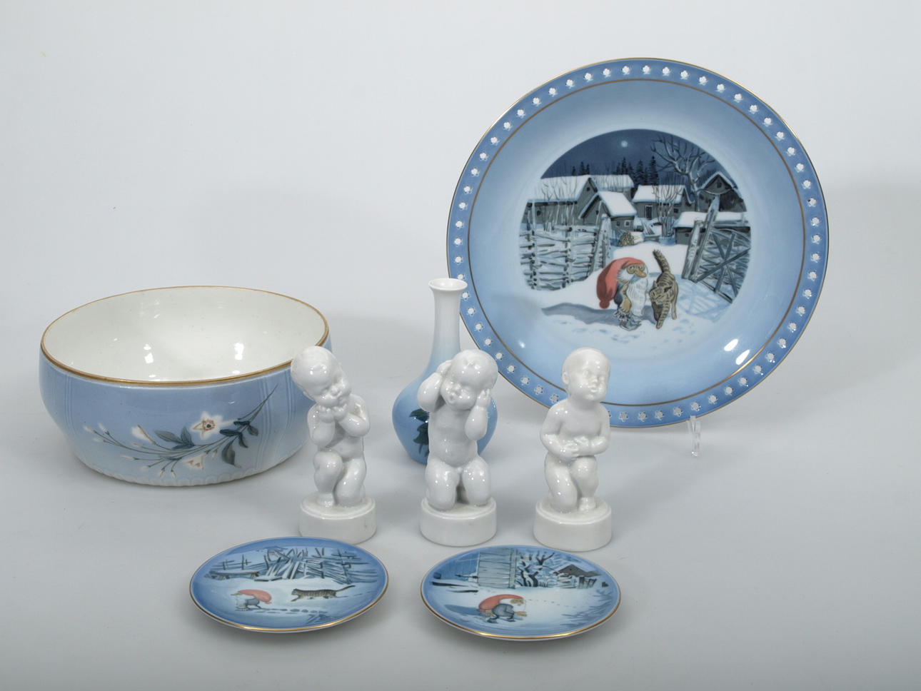 PARTI PORSLINSFÖREMÅL, 8 delar, Bing & Gröndahl.