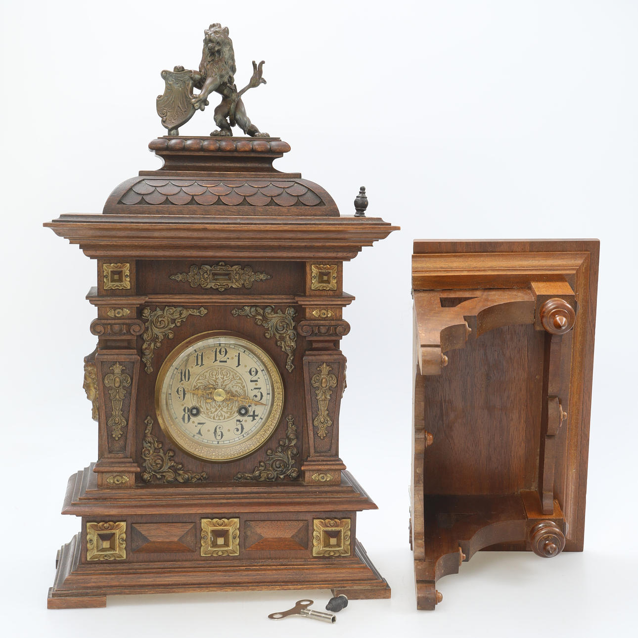 TABLE CLOCK, Mantel clock, and shelf, marked mf dep.