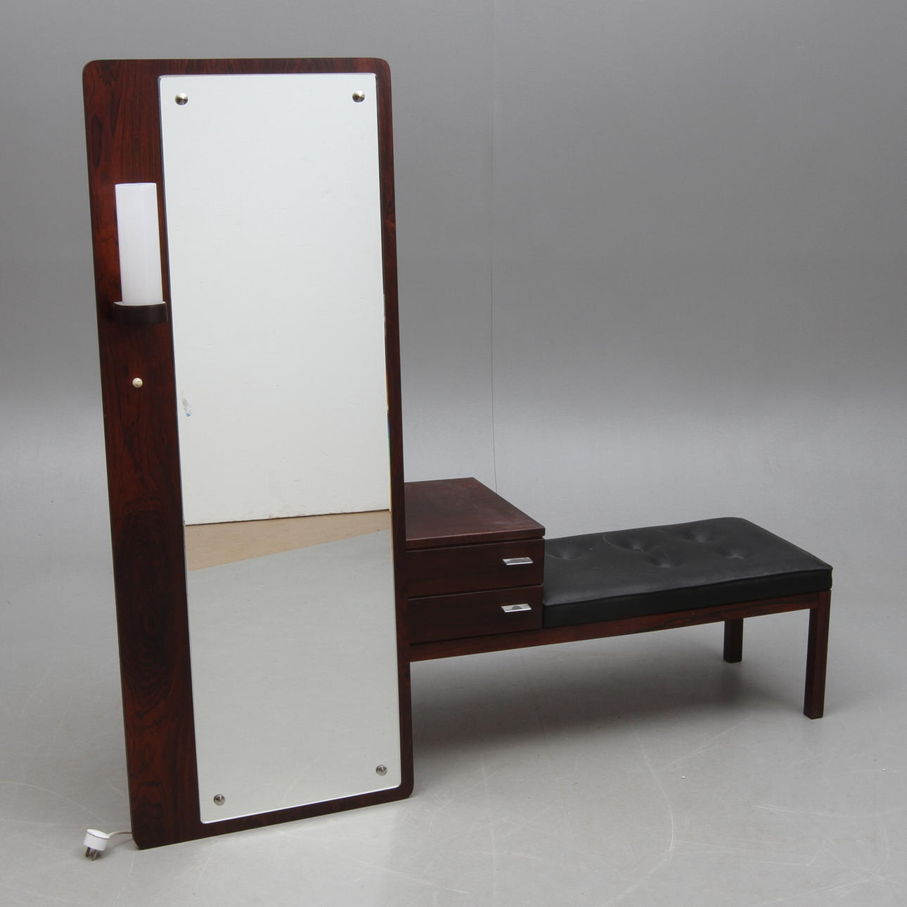 HALLMÖBEL samt SPEGEL, Sverige, 1900-tal.