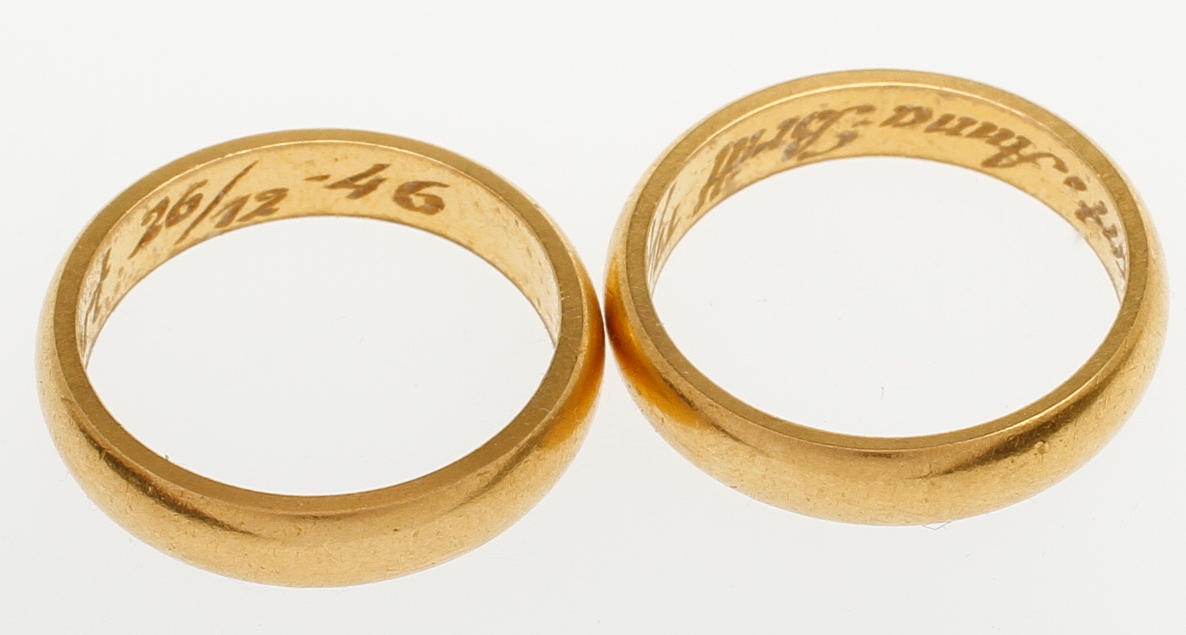 VIGSELRINGAR, 2 st, 23 k, ca 14,1 gram.