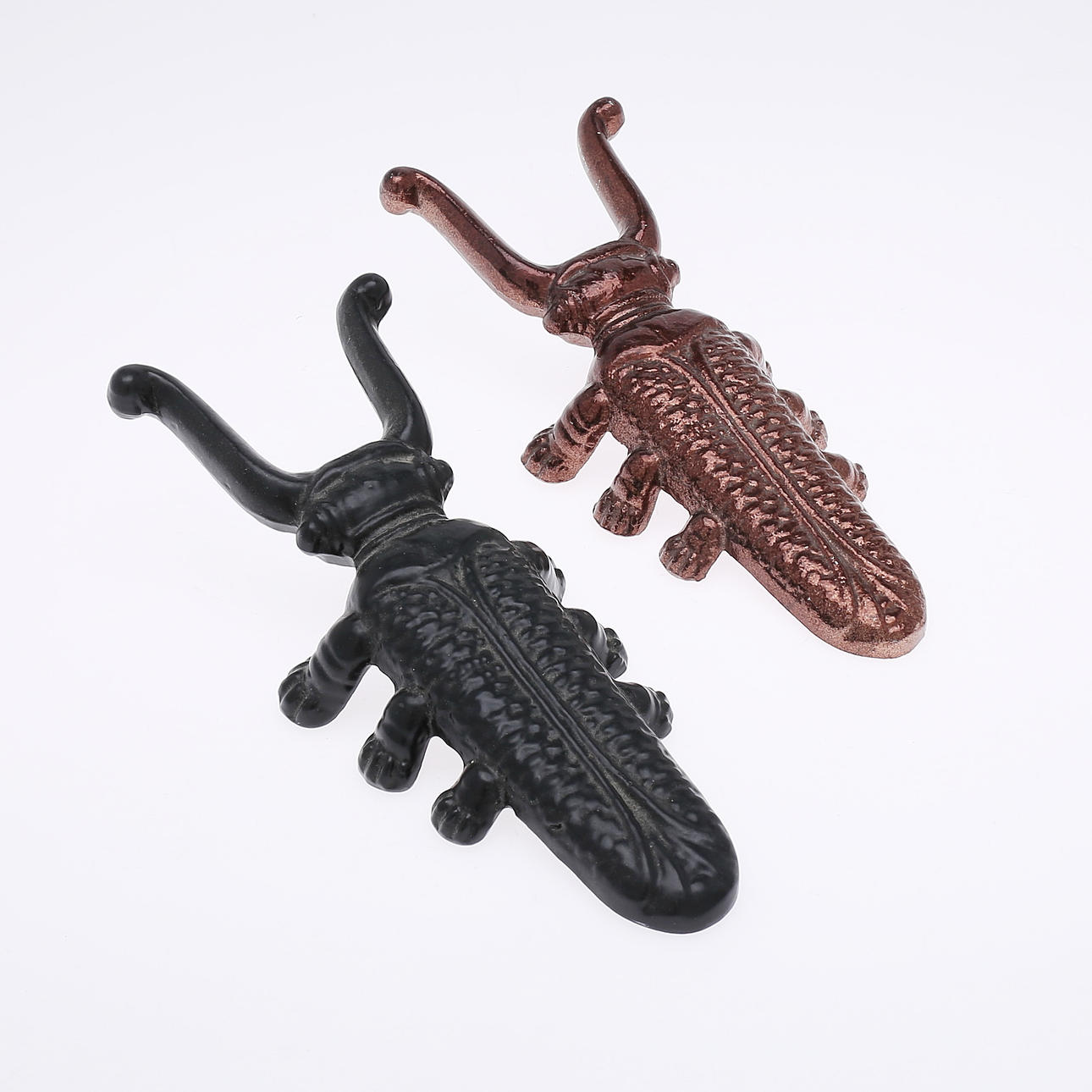 SAAPASTUSKIT, metallia, nykyaikainen.