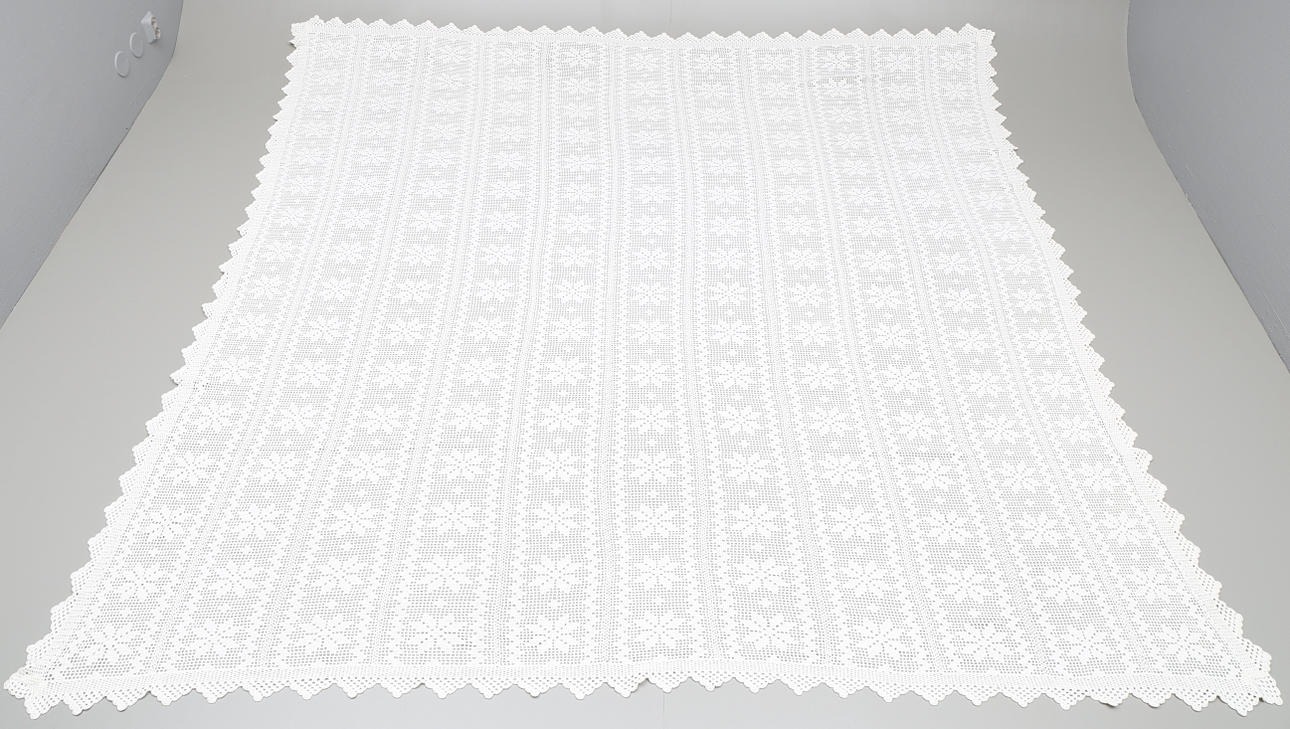 ÖVERKAST, virkat, för dubbelsäng.