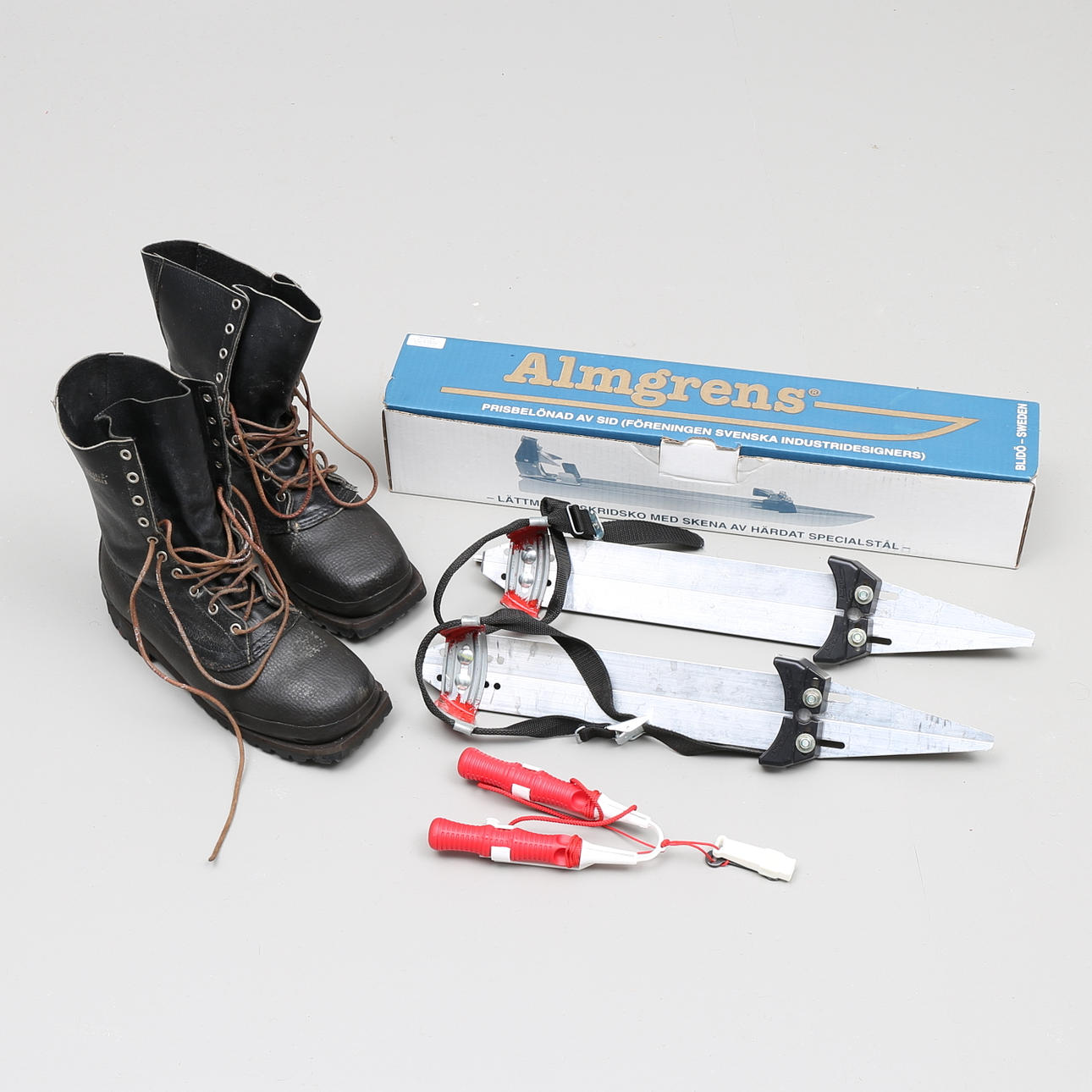 LÄNGFÄRDSSKRIDSKOR och PJÄXOR.