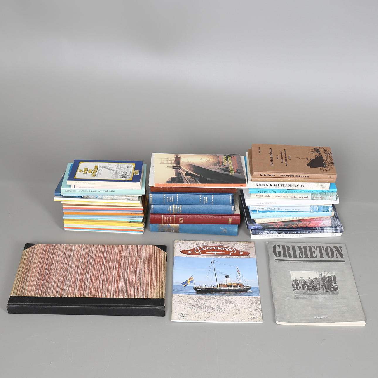 PARTI BÖCKER, nautisk litteratur, ett 40-tal, bl a Kullagertrafiken samt Marin matematik.