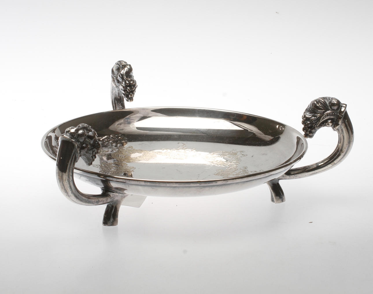 DRUVSKÅL, nysilver, 1900-tal.