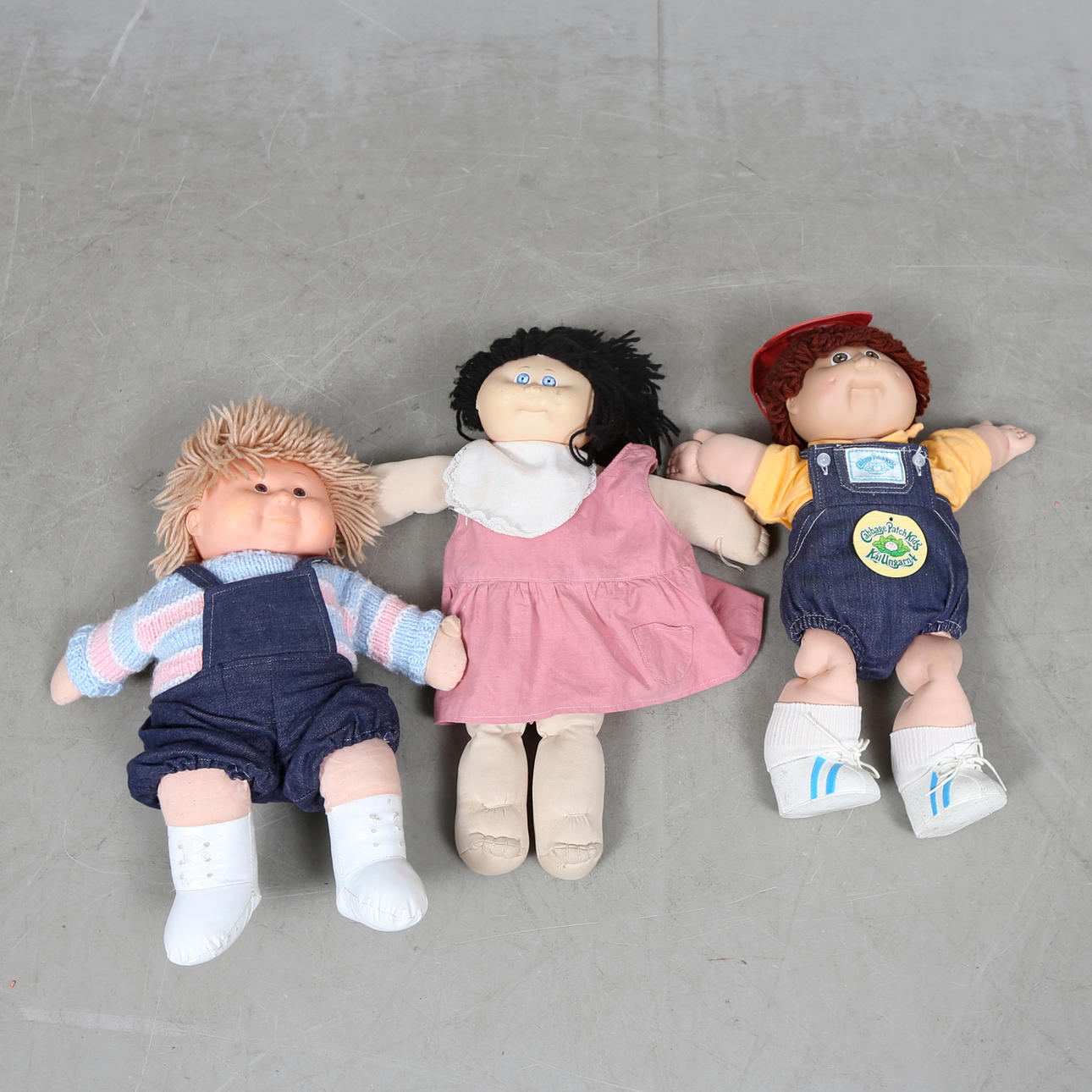 DOCKOR, 3 st, bland annat Cabbage Patch Kids/Kålungarna.
