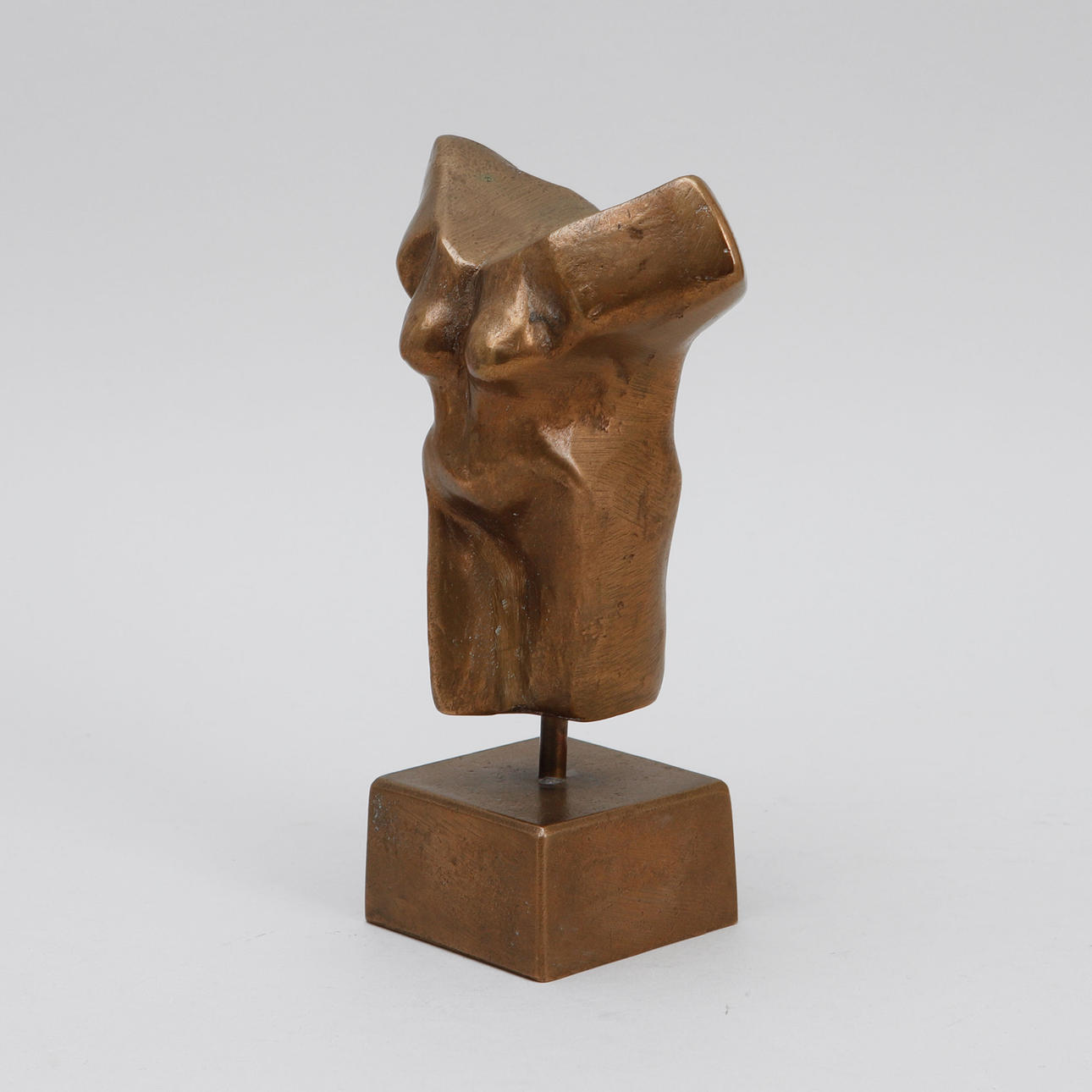 AGNETA GYNNING. Skulptur, brons, signerad.