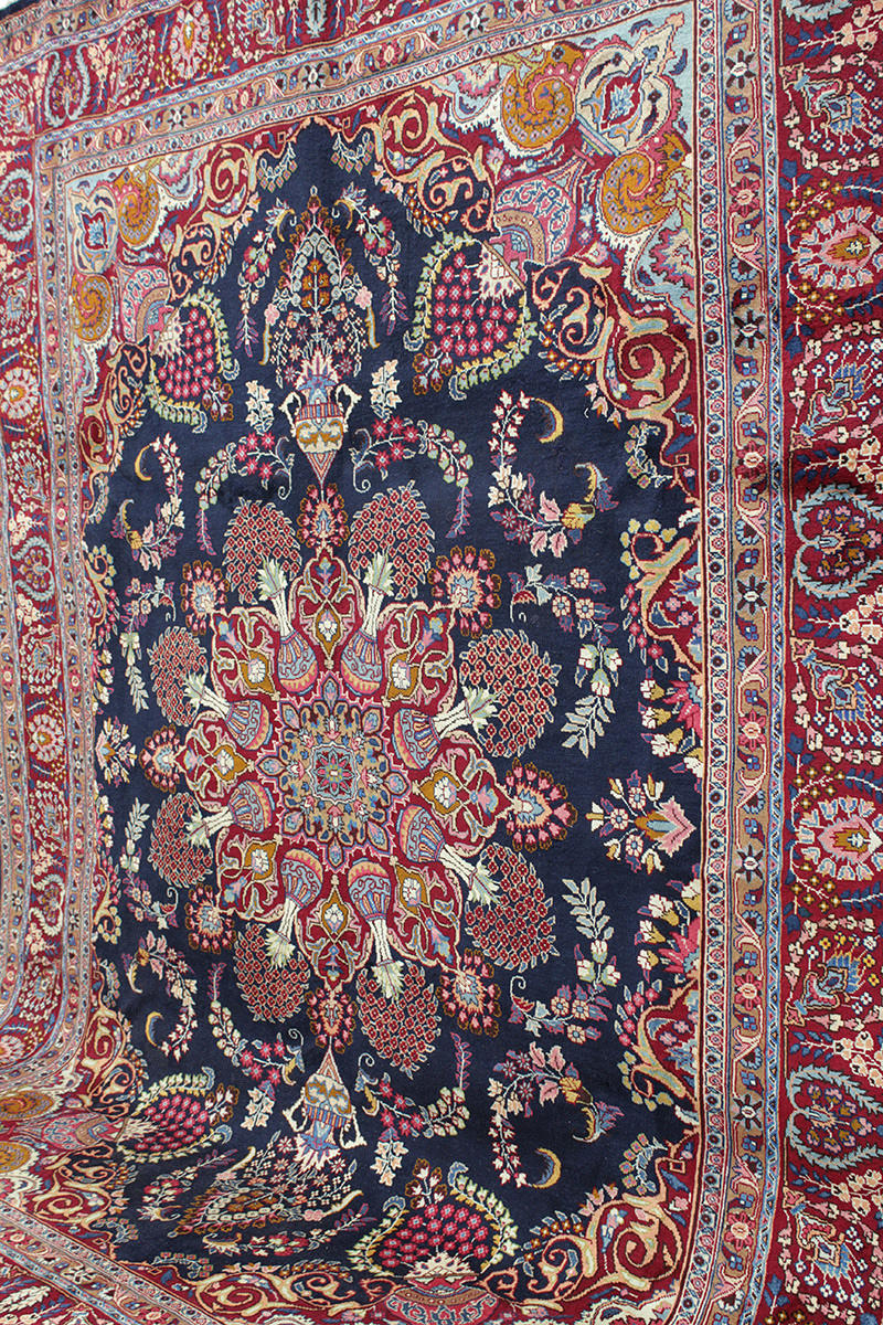MATTA, Orientalisk, Yazad, signerad, 380 x 295 cm.