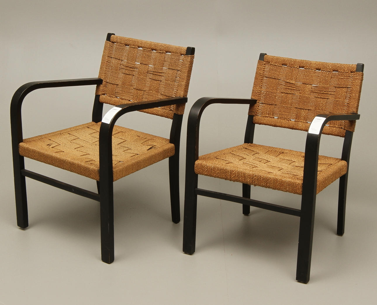 KARMSTOLAR, två st, 1930/40-tal, troligen Gemla.