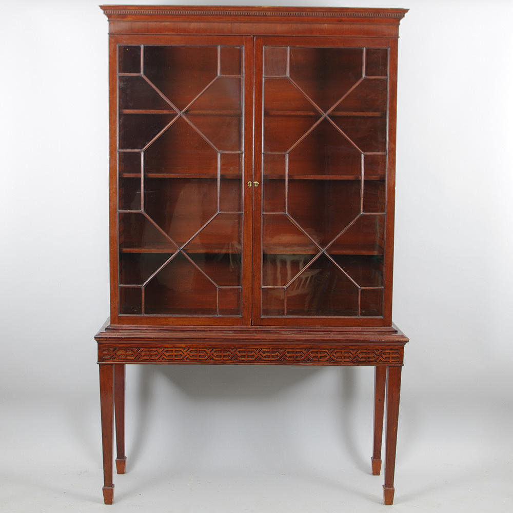 VITRINSKÅP, mahogny, engelsk stil, 1900-tal.