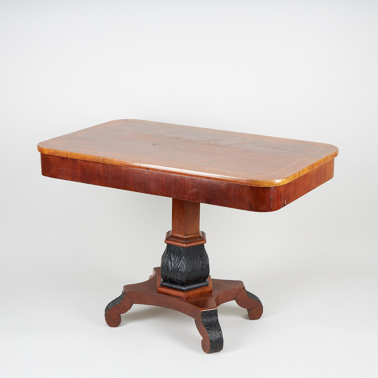 TABELLE, Biedermeier, 2. Hälfte 19. Jahrhundert.