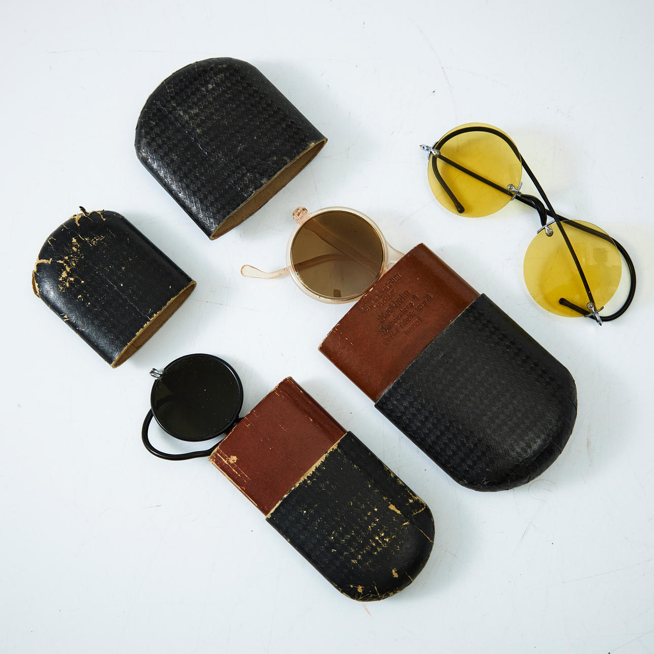 GLASÖGON, 3 st, tonade glas, 1900-tal.