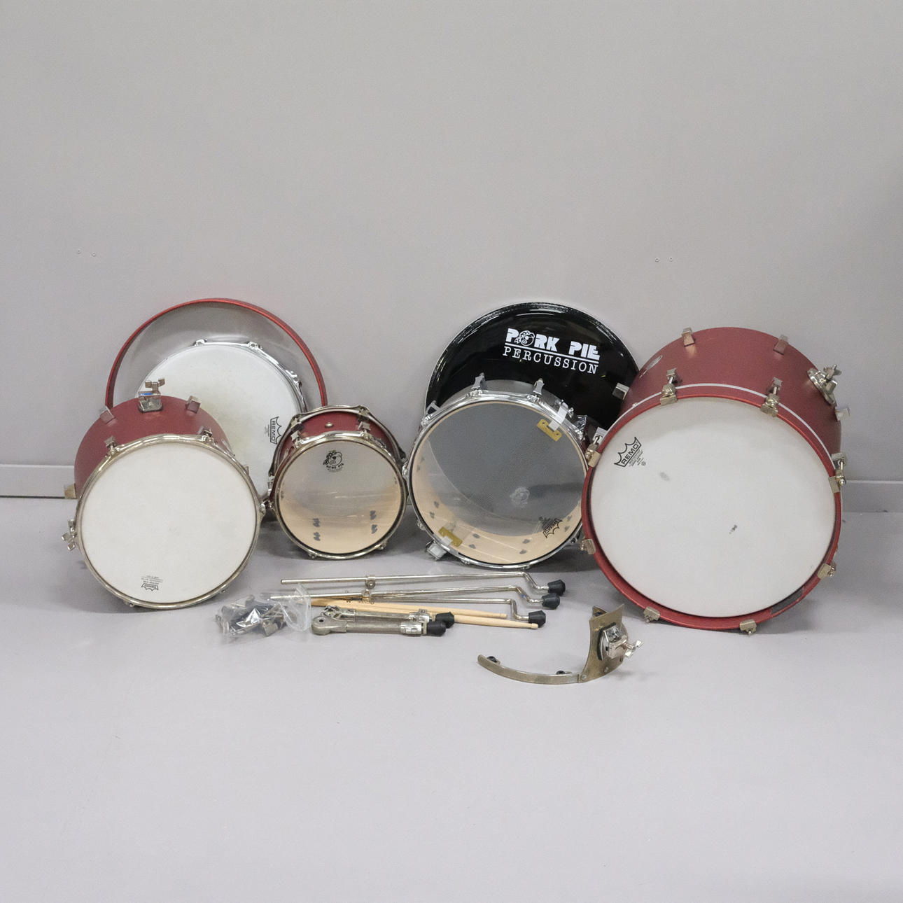 DRUM KIT PARTS, REMO.