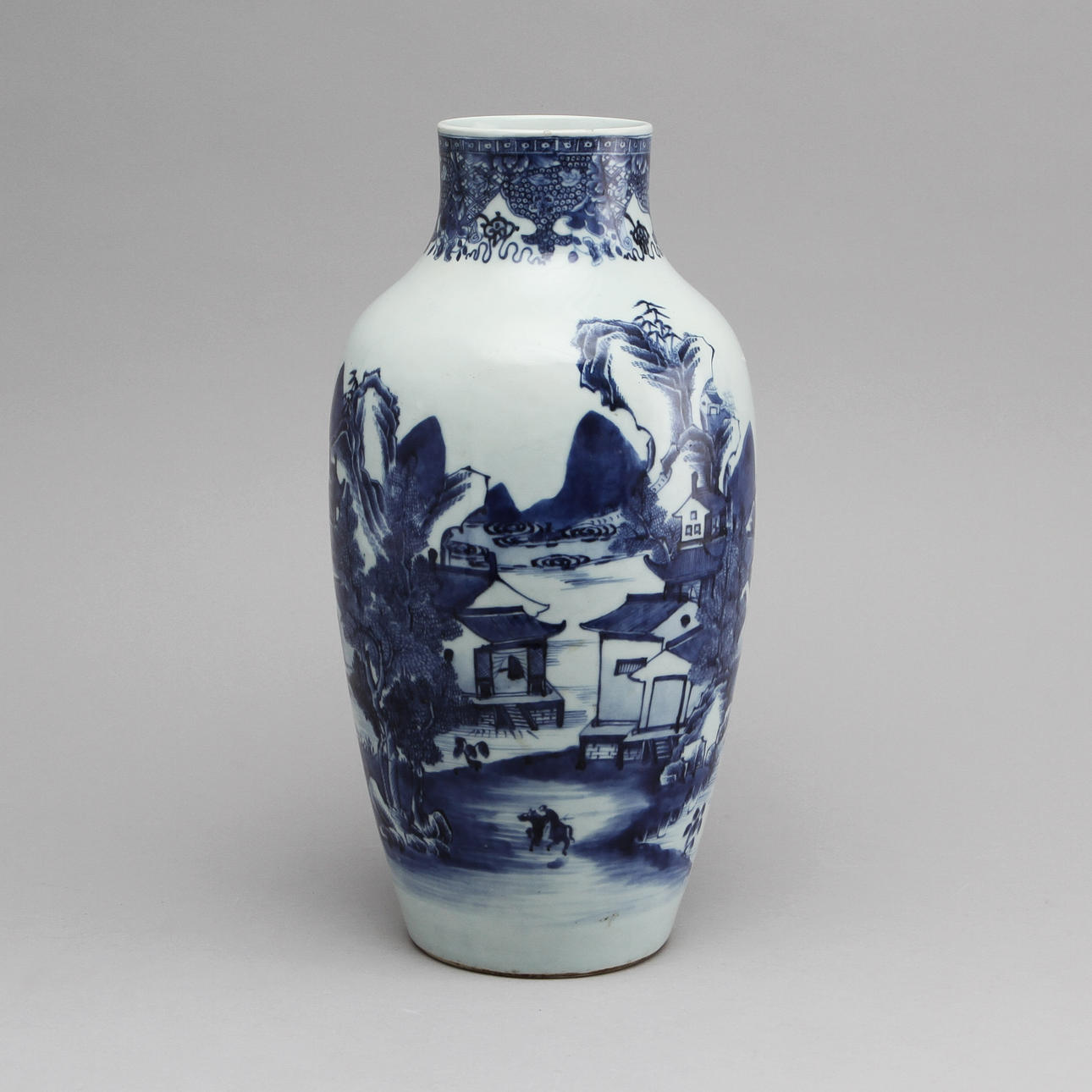 VAS, porslin, kina, 1700/1800-tal.