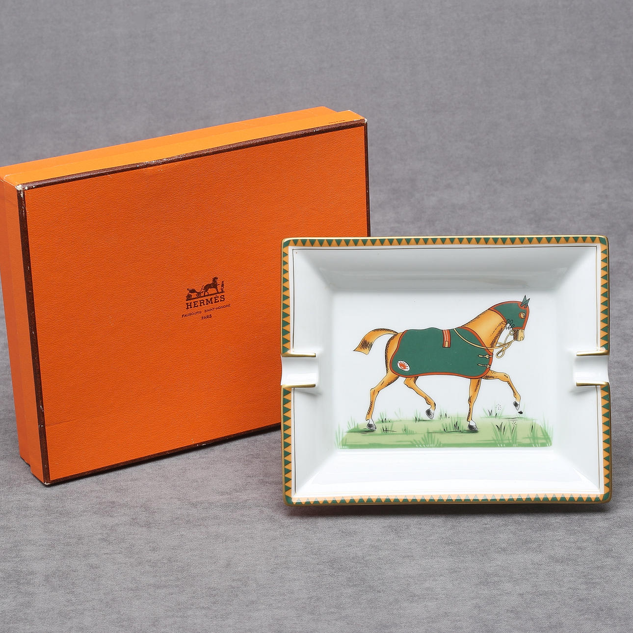 HERMÈS, askfat, porslin, Paris.