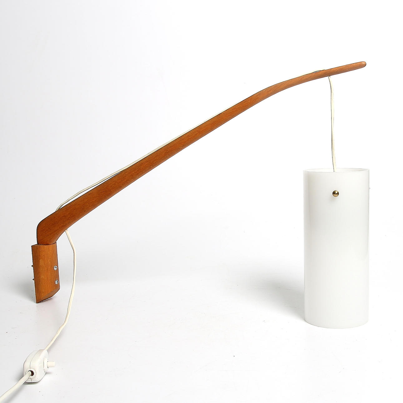 VÄGGLAMPA, troligen Luxus. 1950/60-tal.