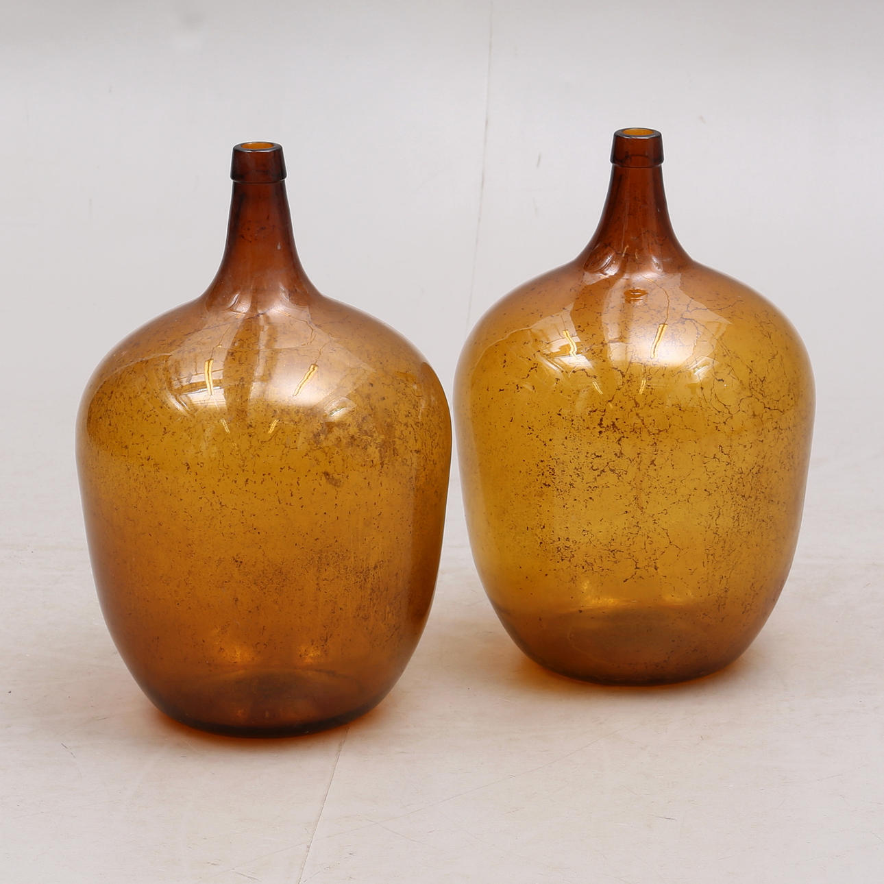 DAMEJEANNE, brunt glas, 2 st.