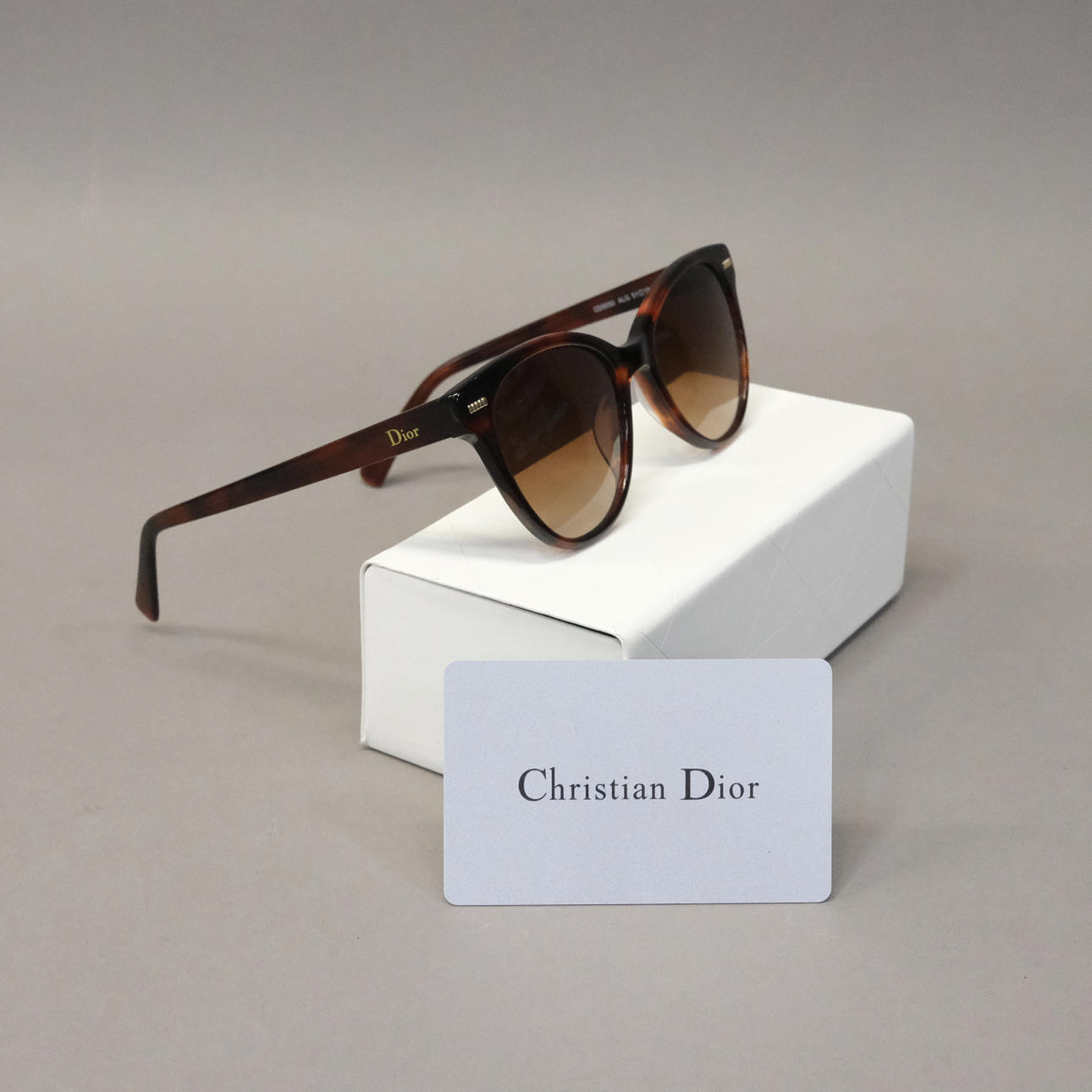 DIOR, SOLGLASÖGON, DAM.