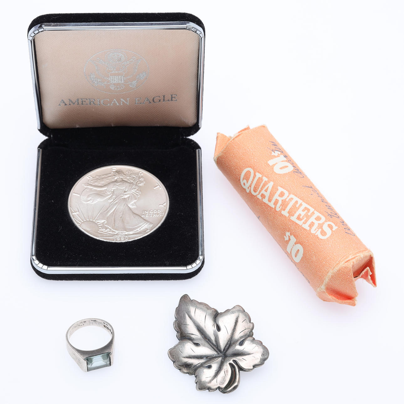 SILVER i parti 3 delar samt minnesmynt.