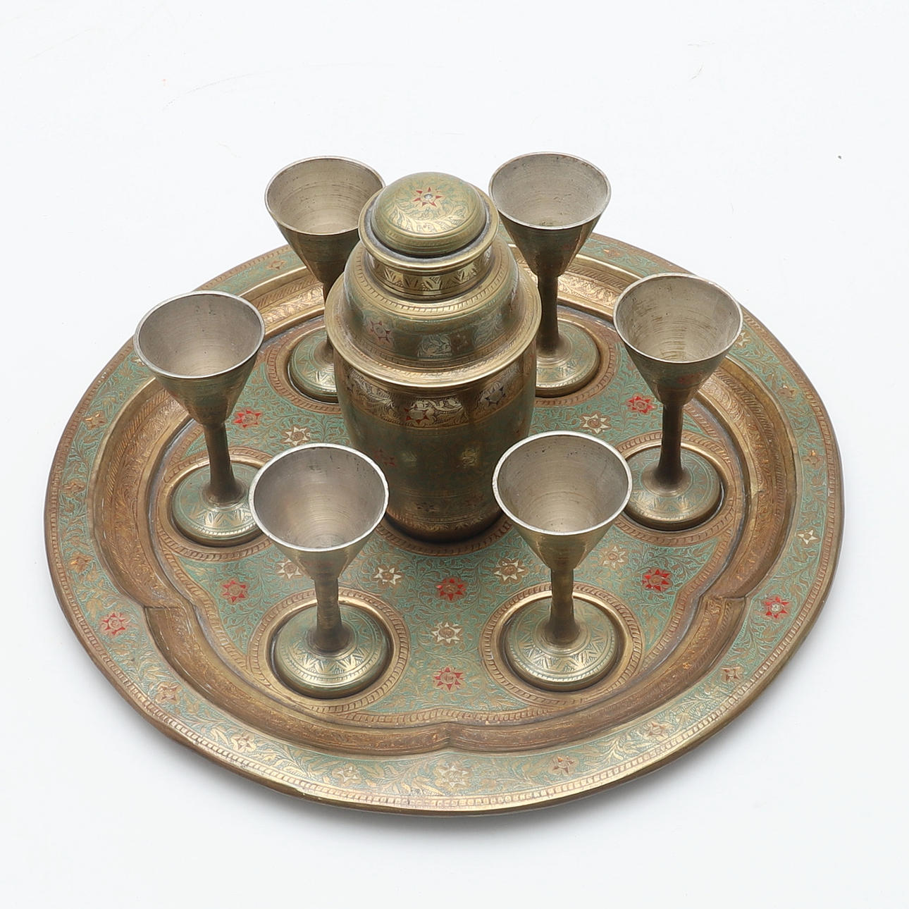 EN ÅTTA BIT COCKTAIL SET.