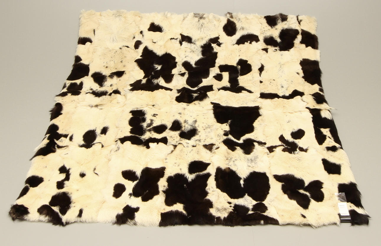 MATTA / TÄCKE, djurskinn.