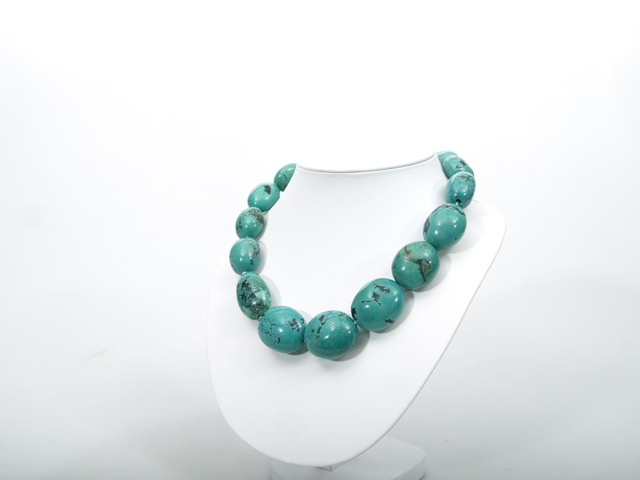 HALSBAND, turkoser, dosserat.