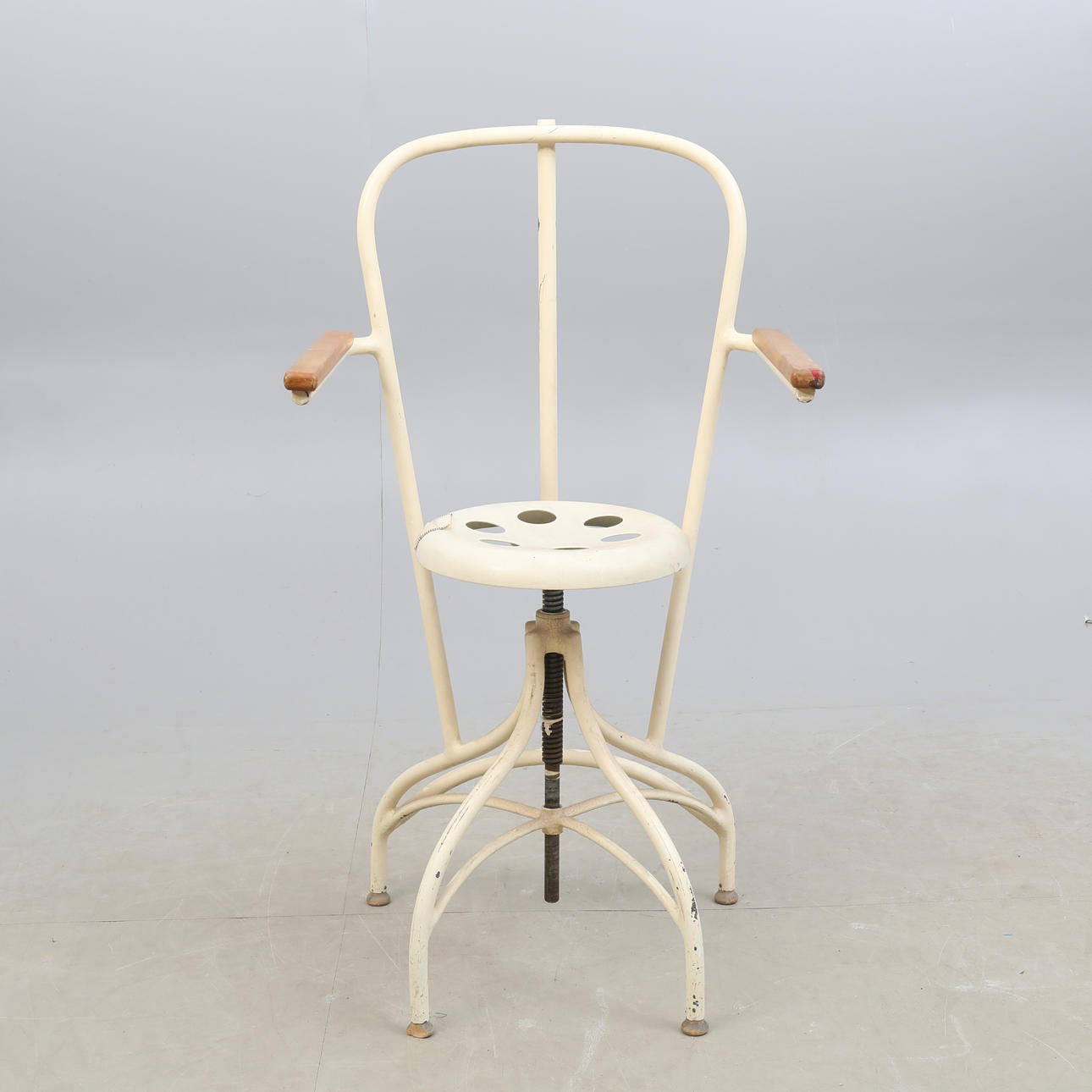 OLDER MEDICAL CHAIR, KIFA Stockholm.