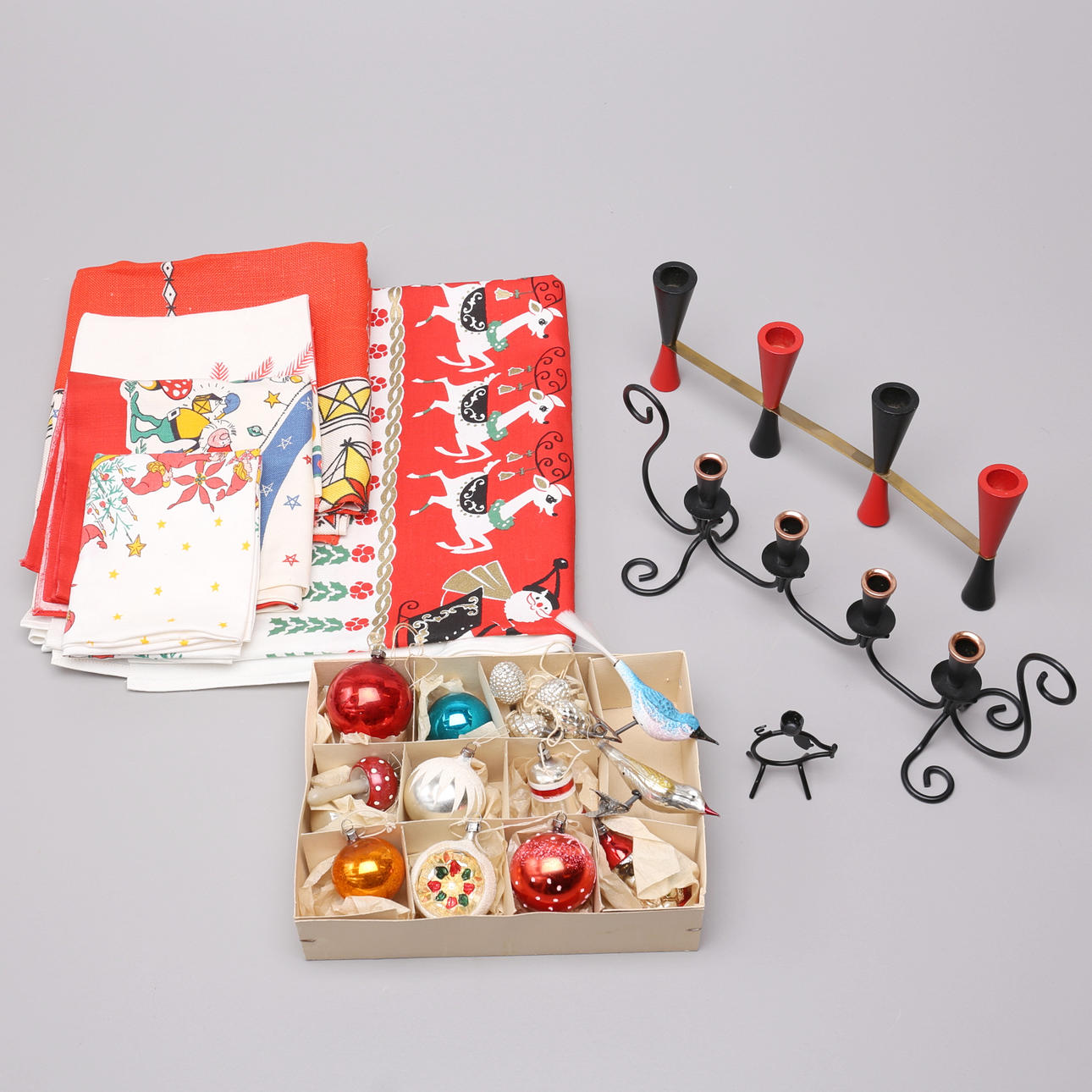 JULTILLBEHÖR, omkring 1900-talets mitt.