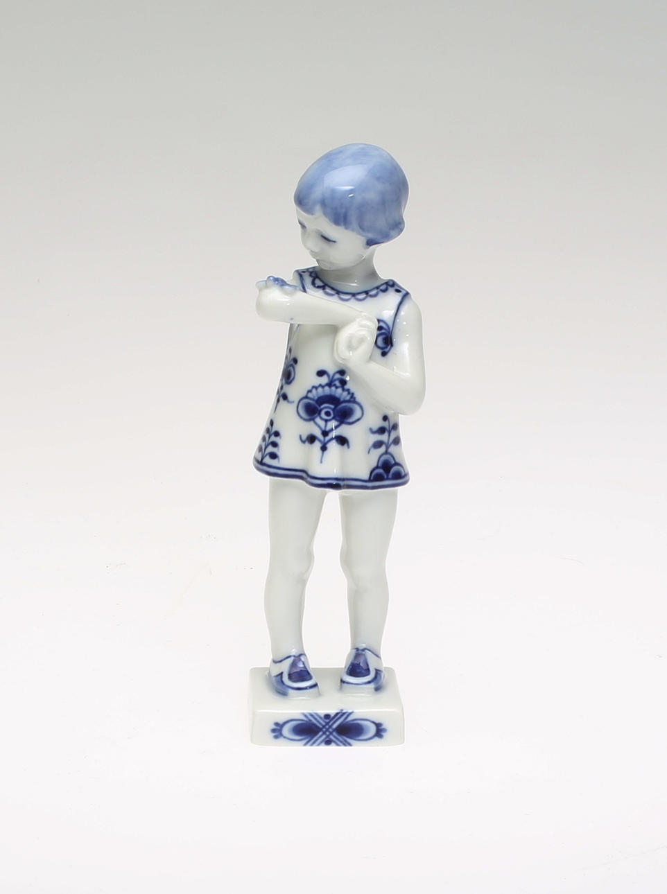 FIGURIN, porslin, Musselmalet, Royal Copenhagen.